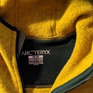 Arc'teryx hooded fleece